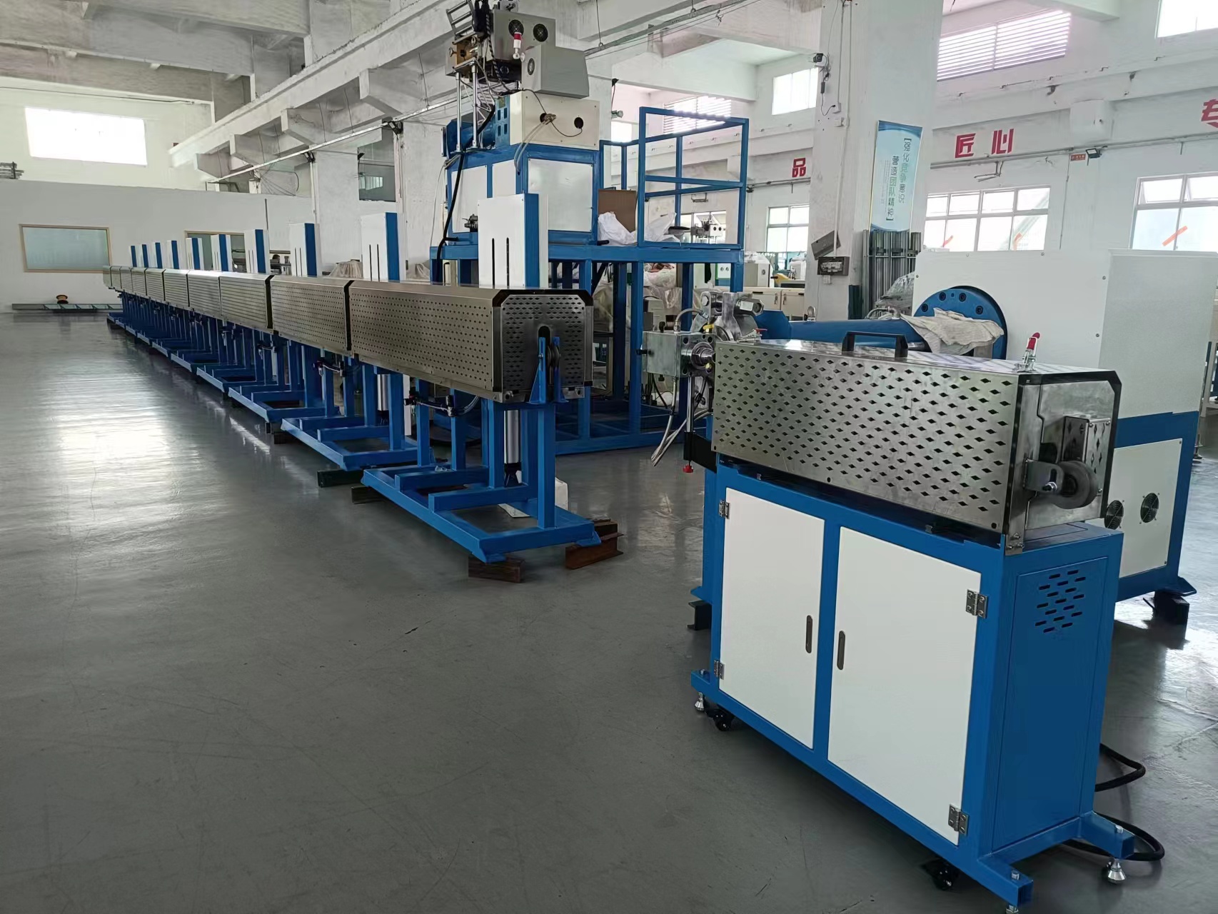 硅膠擠出機(jī)